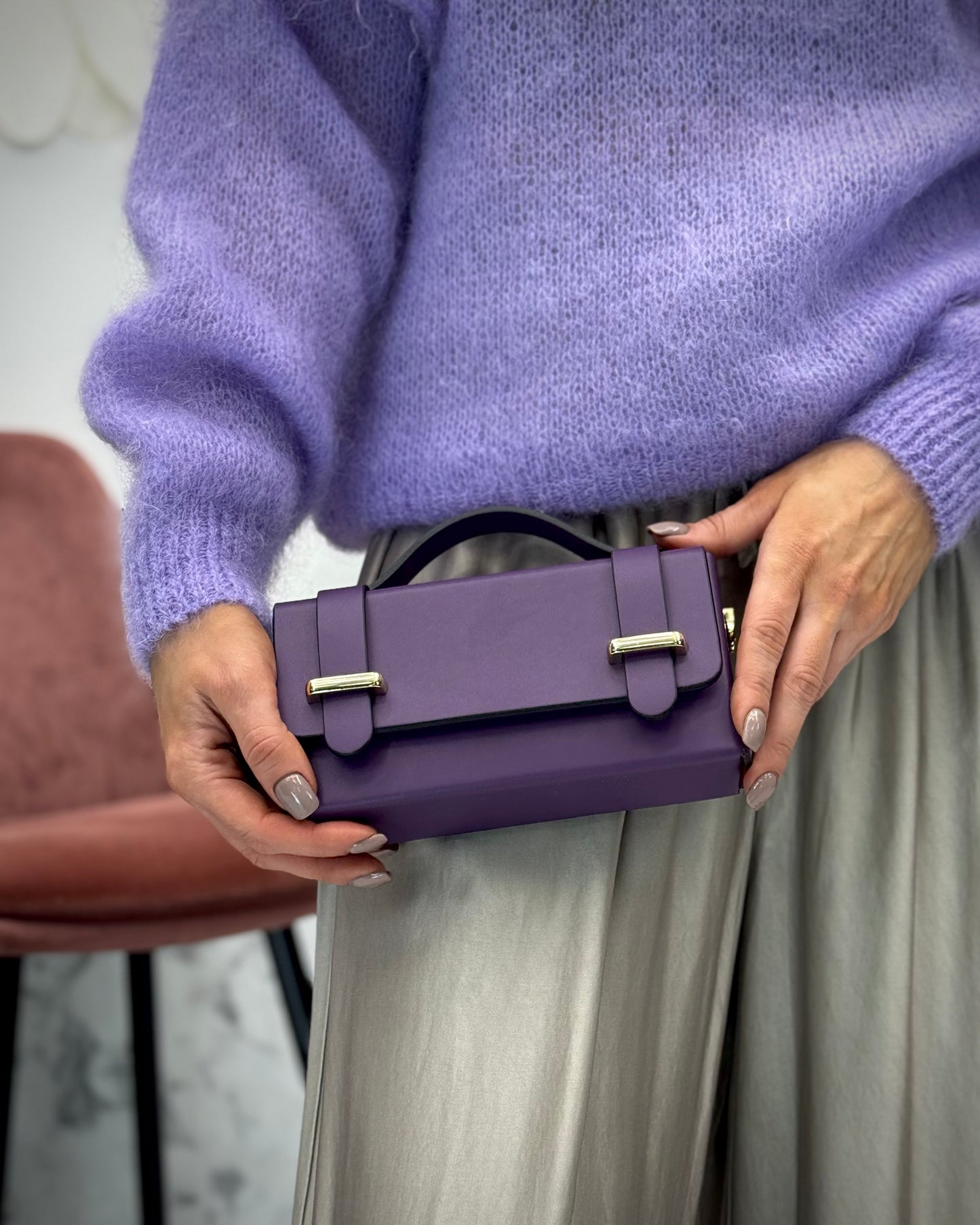 VIOLETS MAZAIS ĀDAS KOFERĪTIS