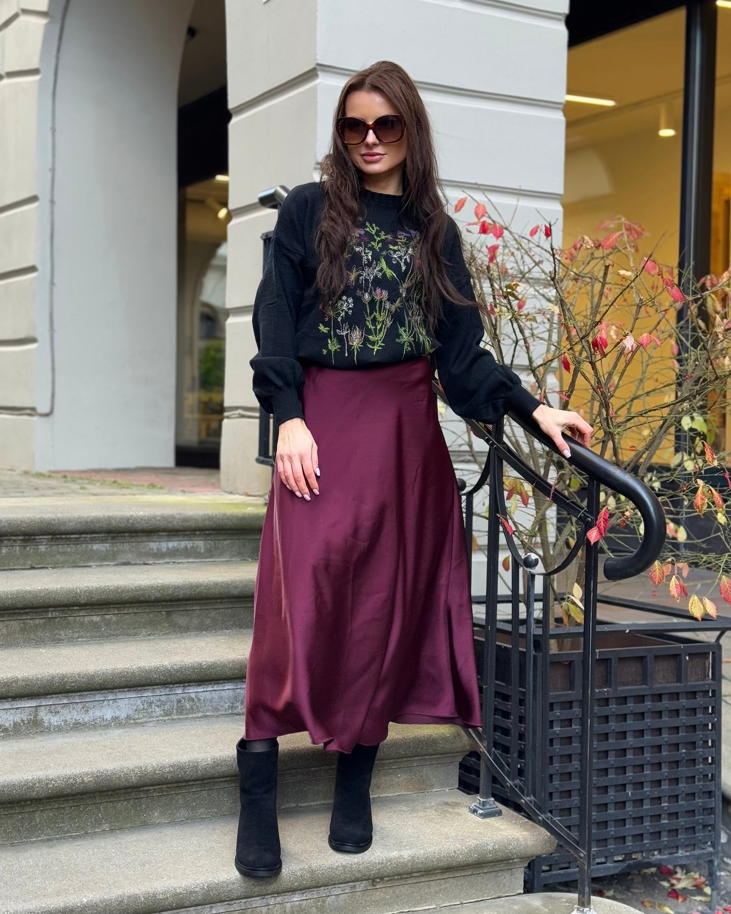 DŽEMPERIS AR ZIEDIEM PIENA/MELNS