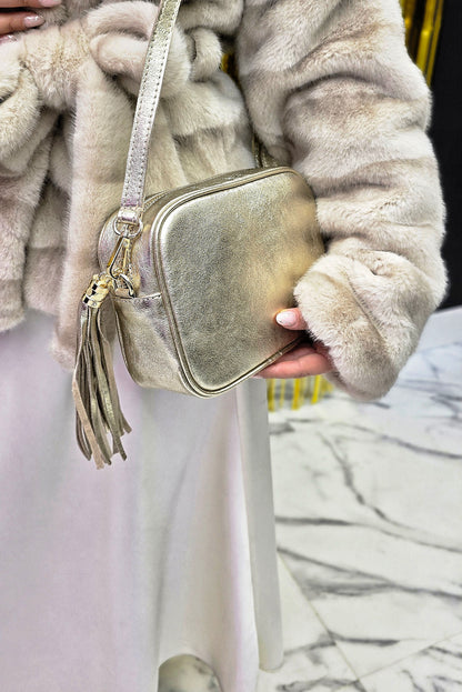 ZELTA ĀDAS SOMA AR PUŠĶĪTI