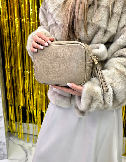 BĒŠA ĀDAS SOMA AR PUŠĶĪTI