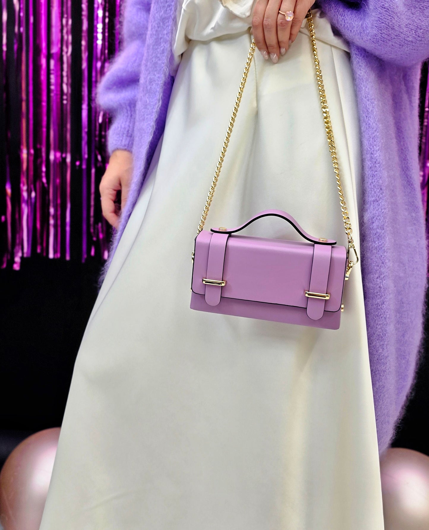 CERIŅU ĀDAS SOMA KOFERĪTIS