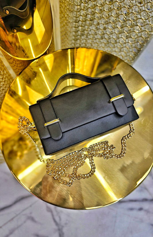 MELNA ĀDAS SOMA KOFERĪTIS