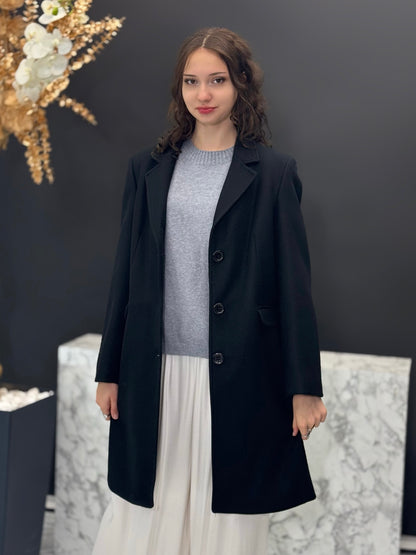 MĒTELIS AR TRĪS POGĀM MELNS