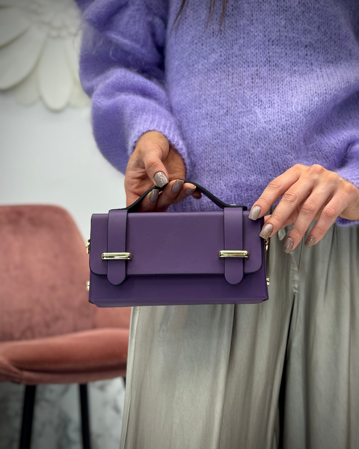 VIOLETS MAZAIS ĀDAS KOFERĪTIS