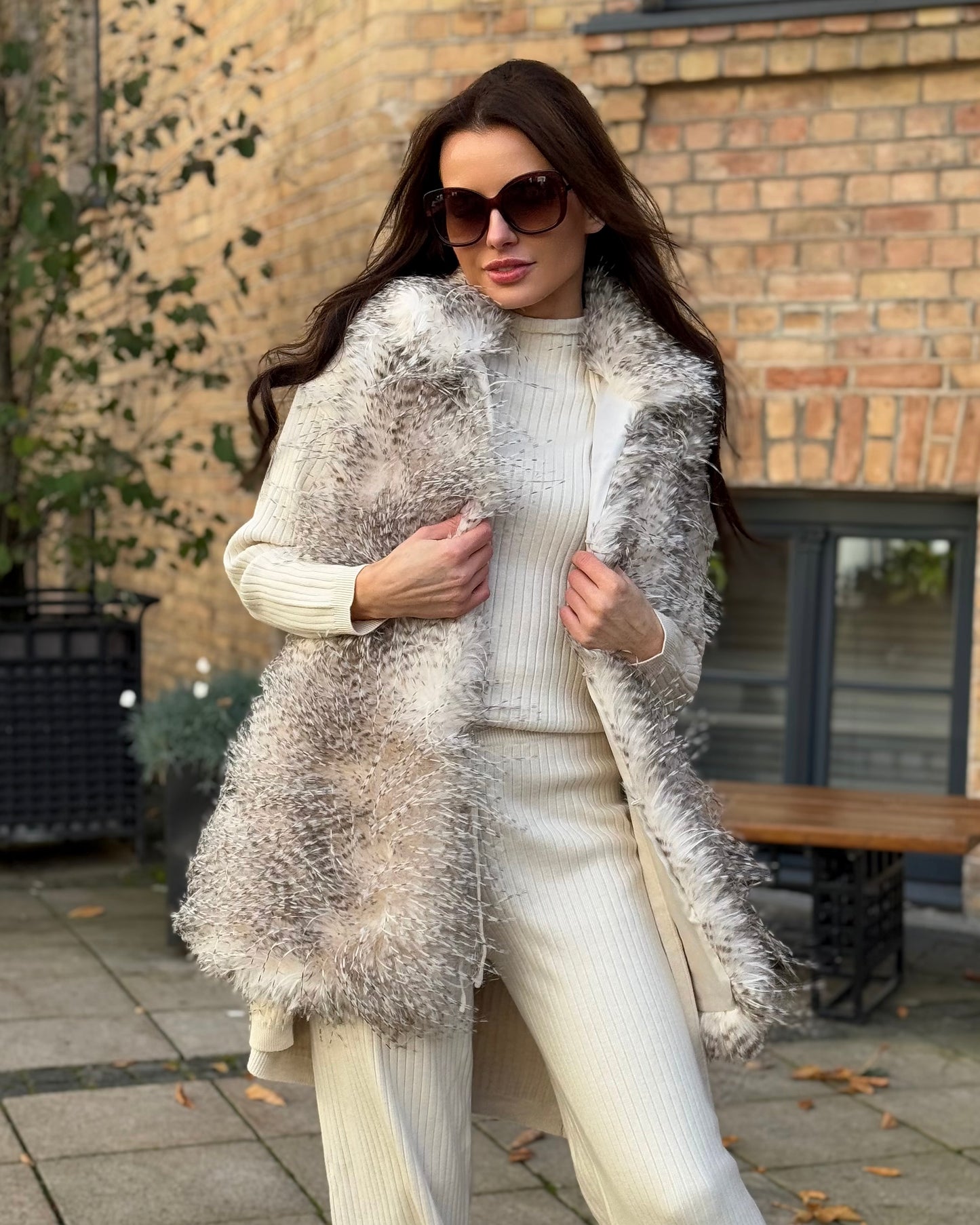 VESTE PŪKAINĀ AR KRĀDZIŅU MIX