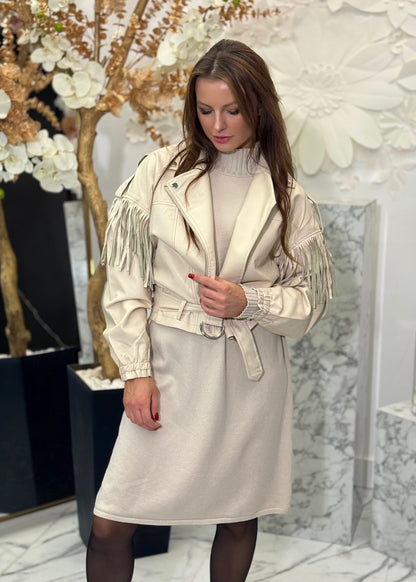 Virsjakas ar bārkstīm bēša