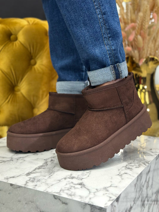 UGGĪĪ TIPA PUSGARIE (4057 )