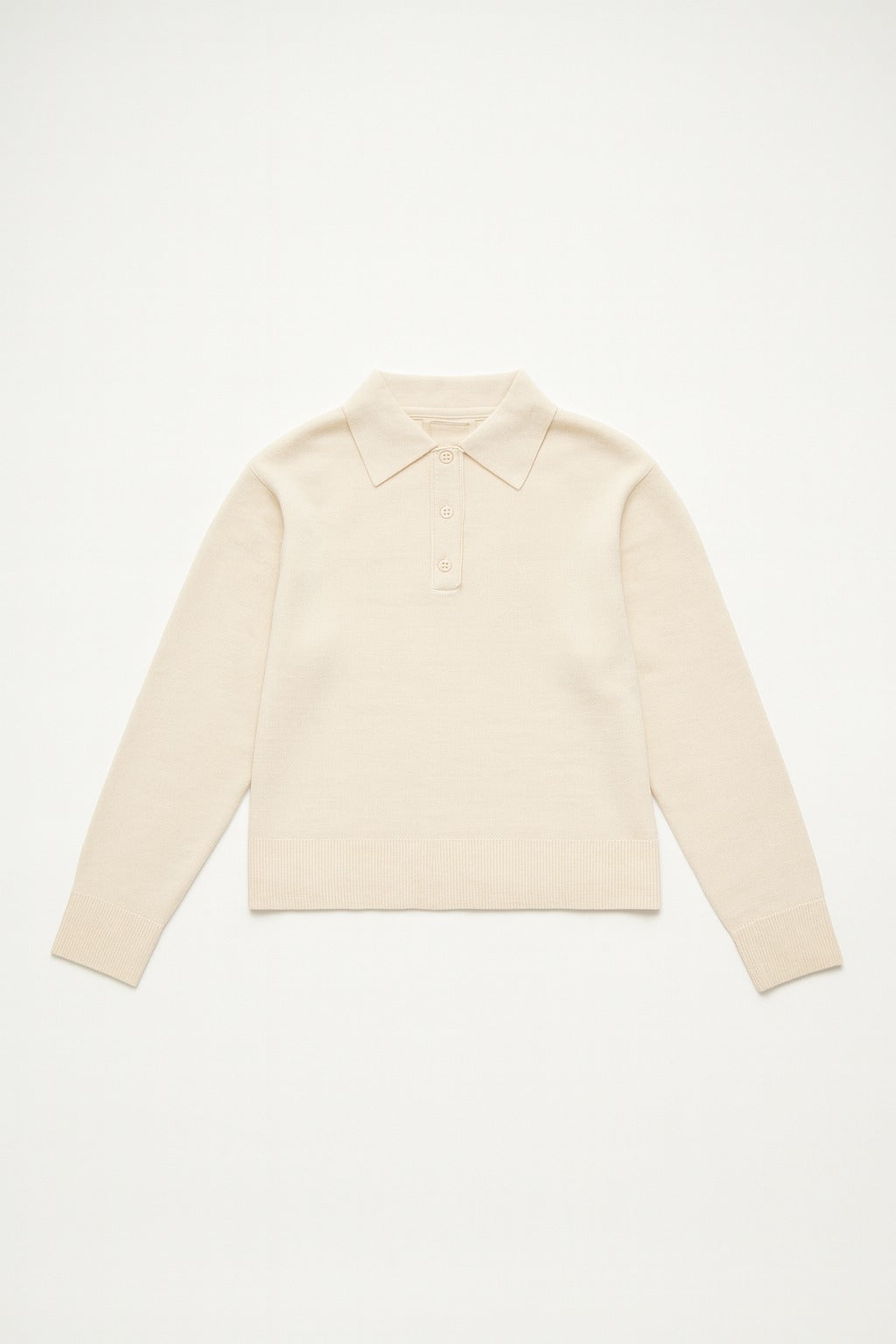 Klasiskais polo tops ar garām piedurknēm